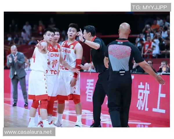 西安篮球队在世界杯预选赛中的默契配合与战术分析 西安篮球队在世界杯预选赛中的默契配合与战术分析