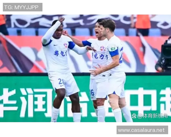 热议足球：广州足球队的配合变革