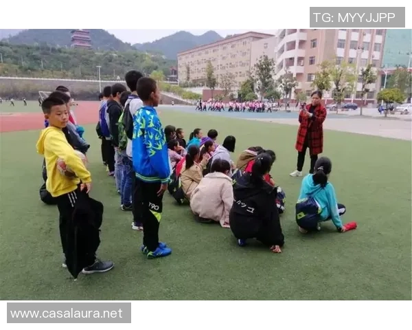 杨芳专访：回顾足球历程